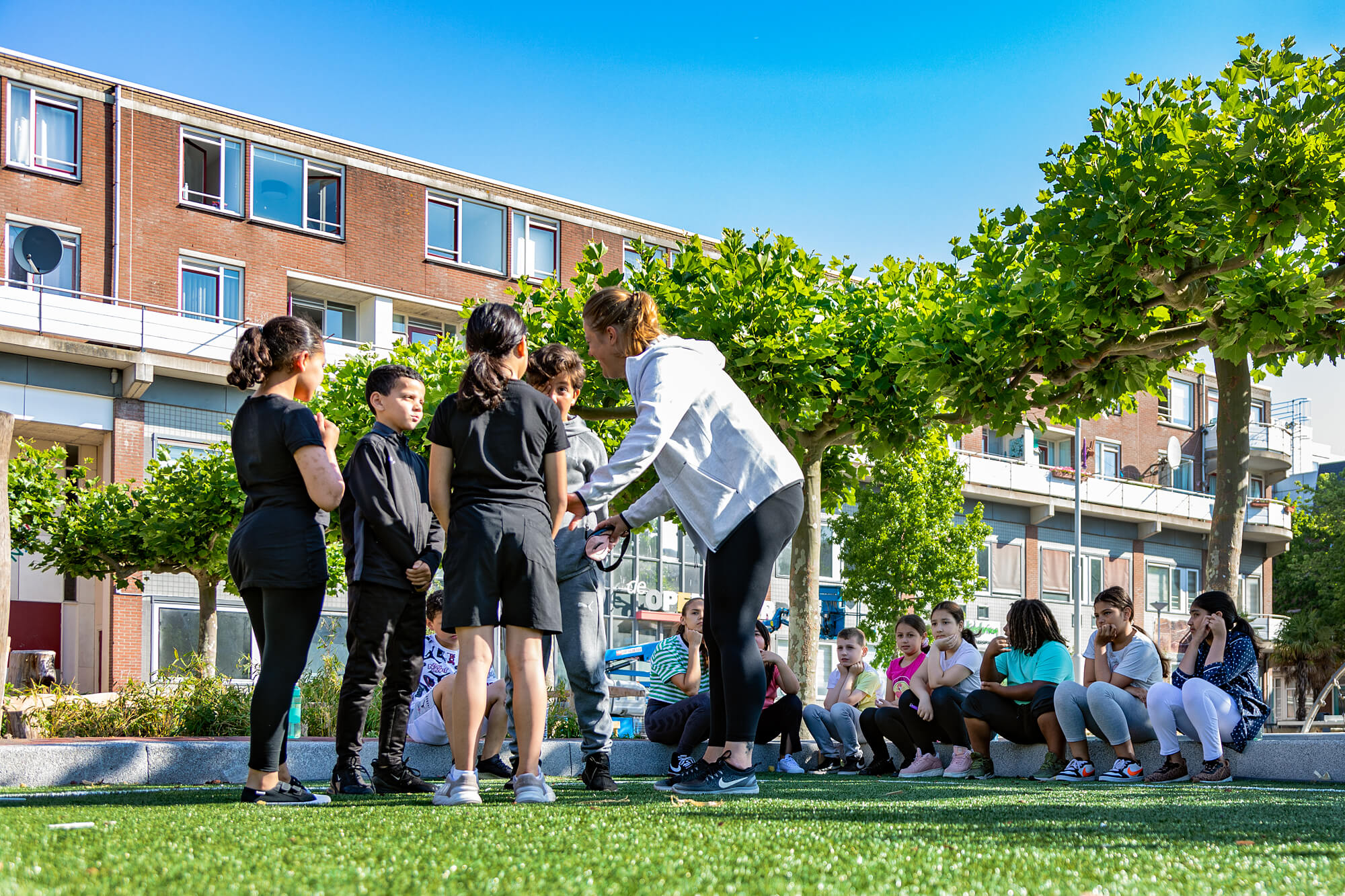 Laptop soort puppy Lekker Fit! op OBS Mariaschool (Rotterdam), omdat bewegen leren makkelijker  maakt