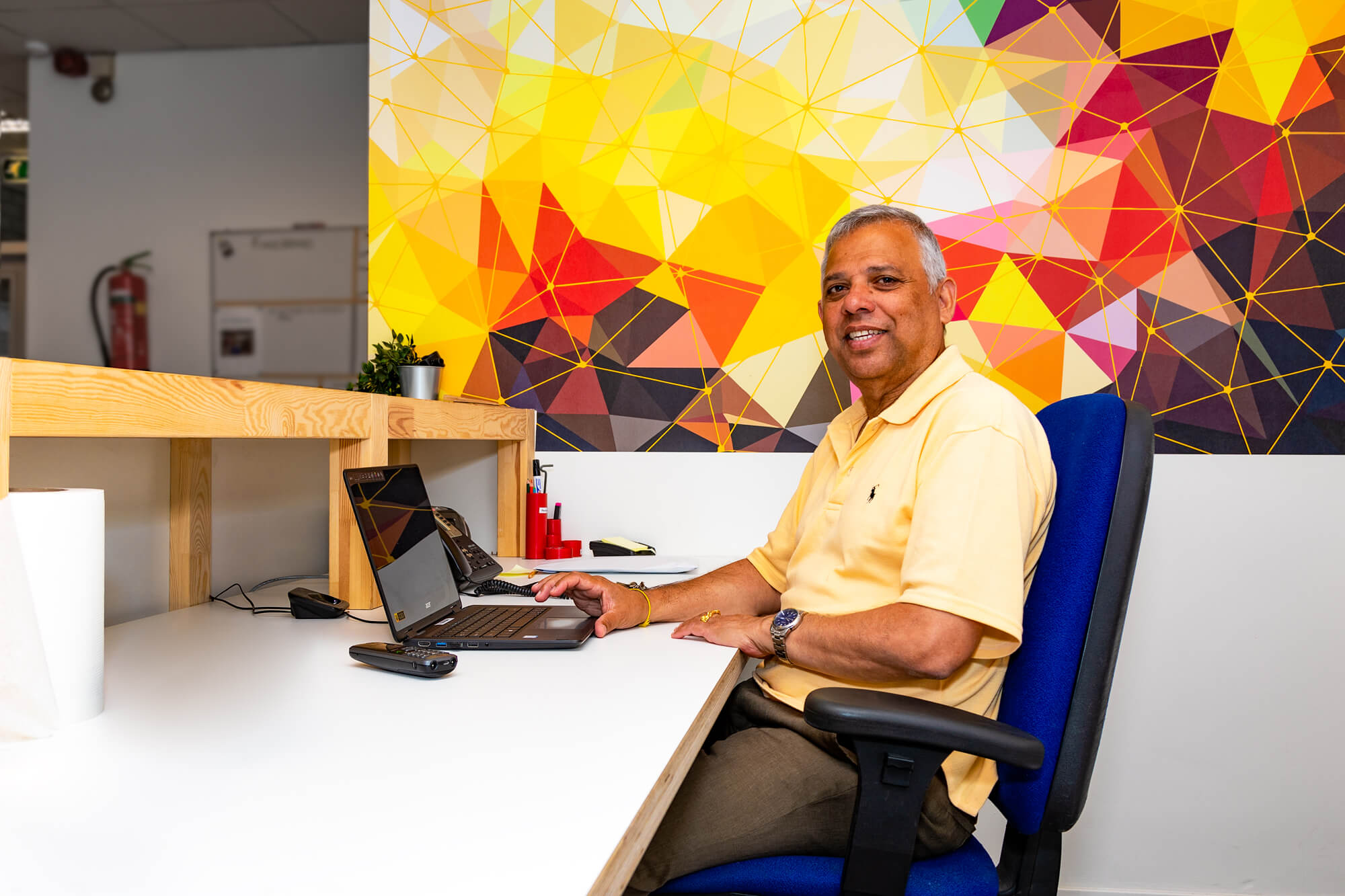 Rabinder Lalbahadoersing, administratief medewerker, Mariaschool Rotterdam